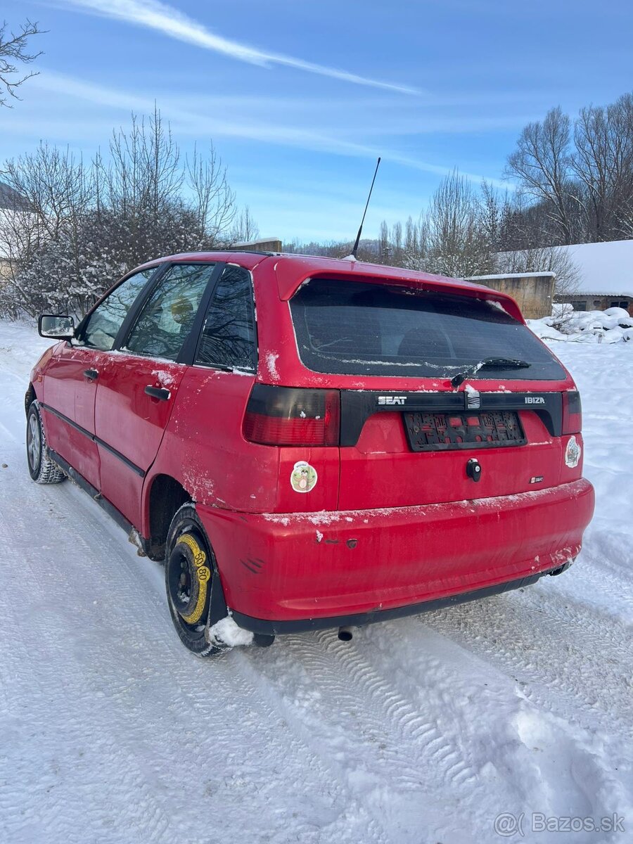 Rozpredám Seat Ibiza - 2