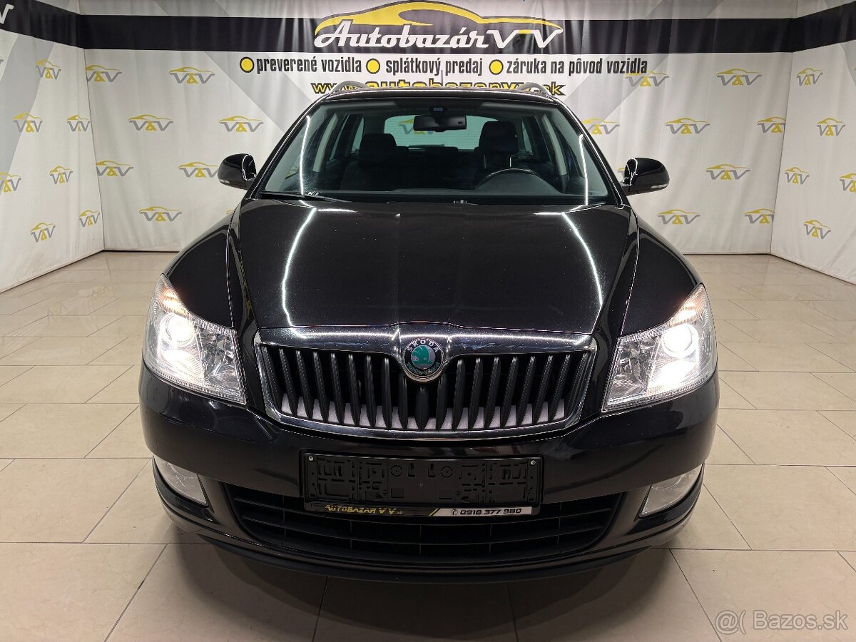 Škoda Octavia Combi 2.0 TDI CR DPF Elegance DSG - 2