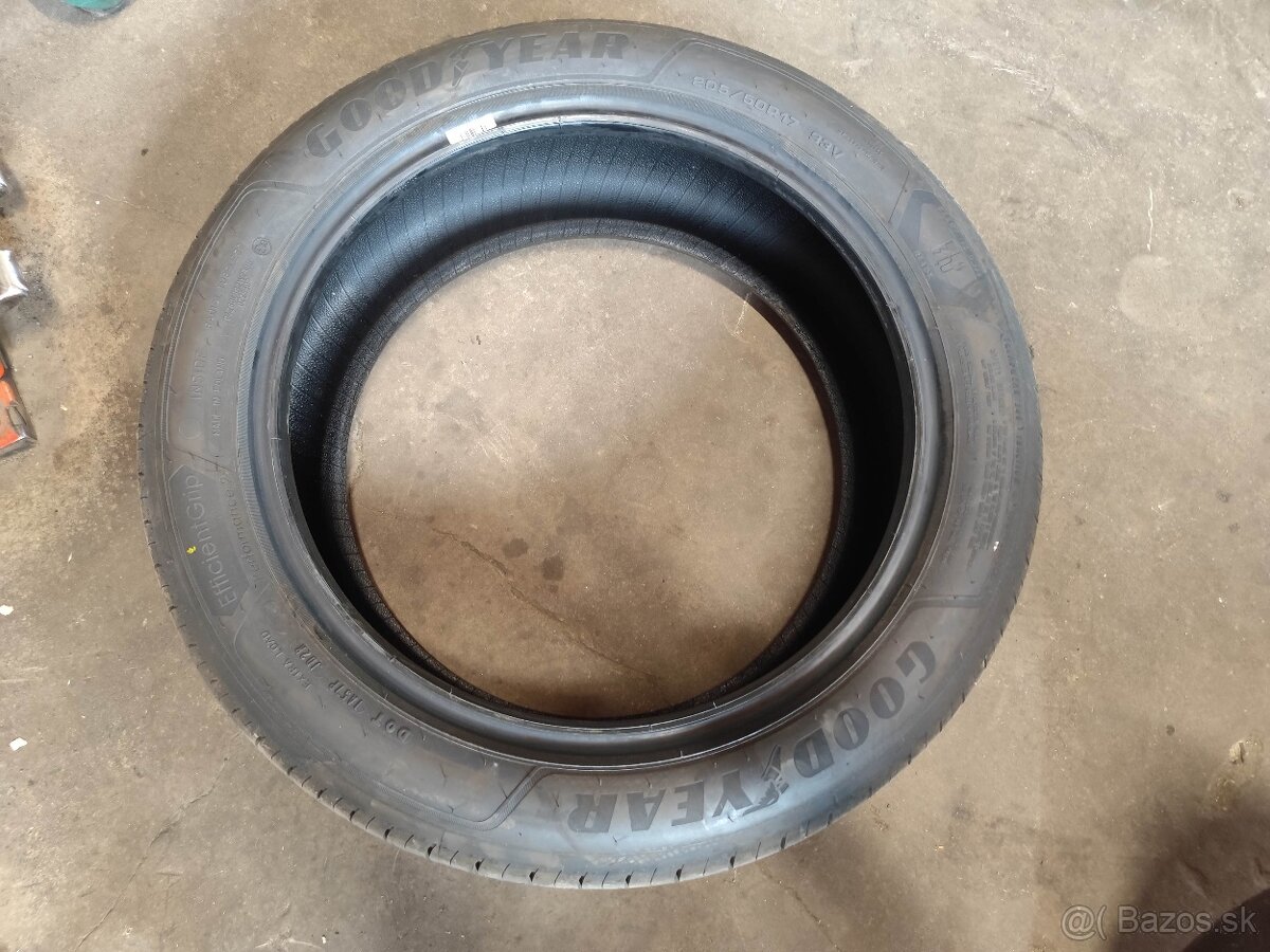 Letné 205/50 r17 good year - 2