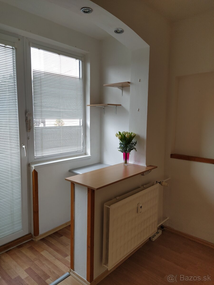 Predám 1.izbový byt v Handlovej. - 2
