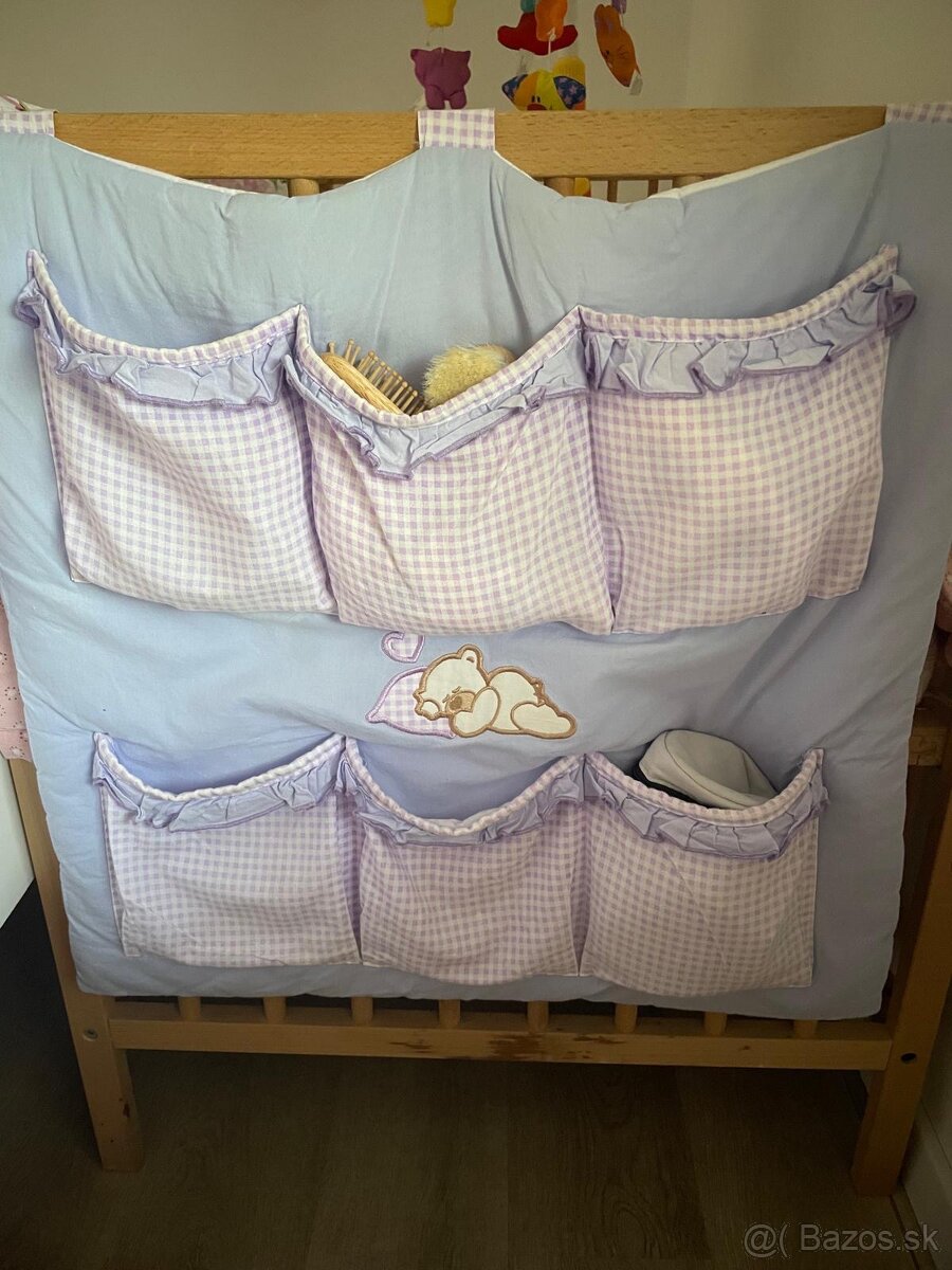 Detska postielka s matracom a kolotoc - 2