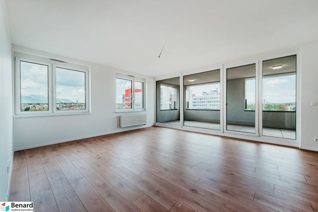 NA PREDAJ POSLEDNÉ TRI 3.IZBOVÉ BYTY TYP 5, KARPATSKÁ POPRAD - 2