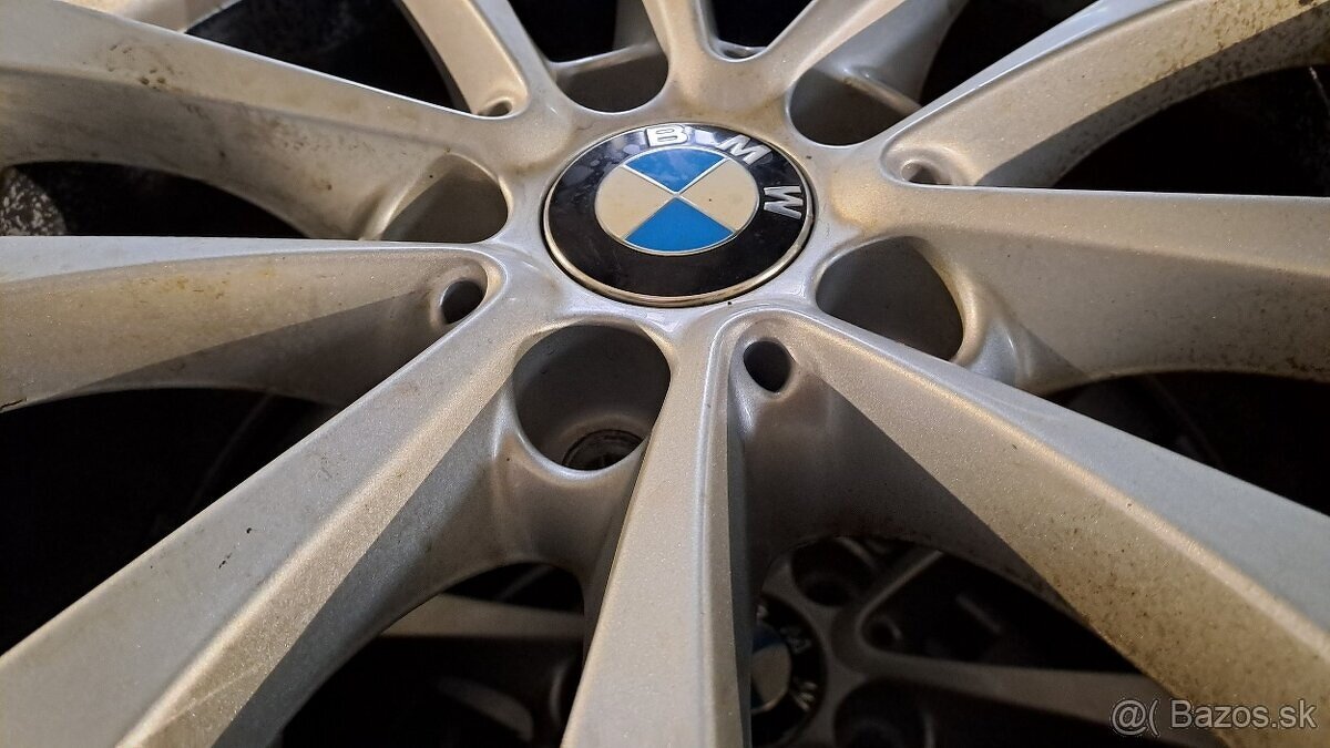 Predám zimný set B.M.W 17"-5x120+225/55r17 Pirelli - 2