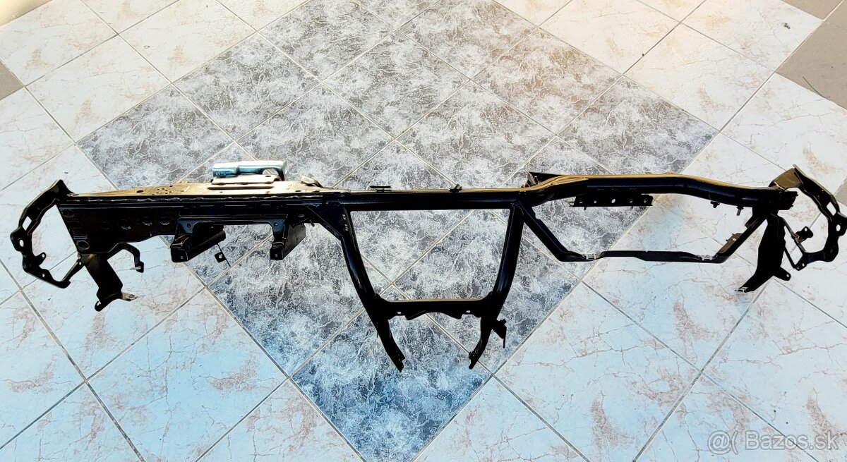 kovový rám palubnej/pristrojovej dosky - 2