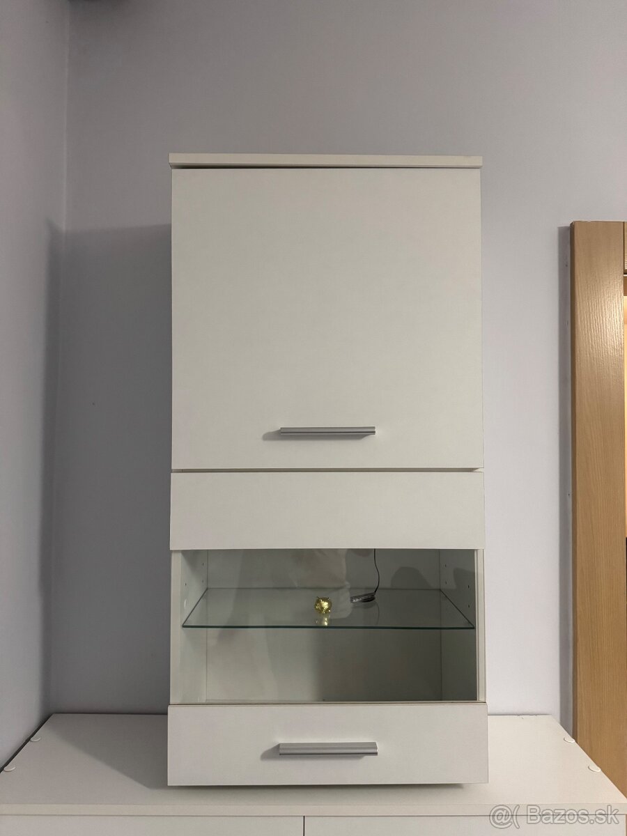 Vitrínové skrinky do obývačky - 2