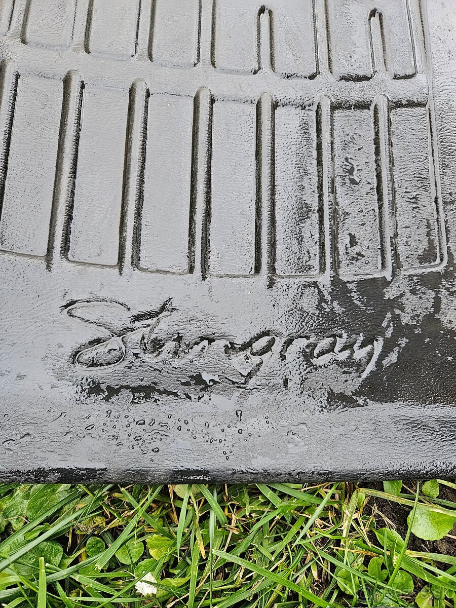 Predám na Audi A4 4ks gumené rohože - 2