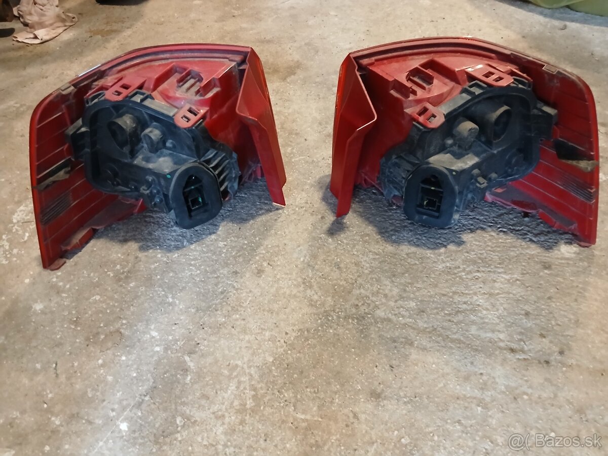 Zadne svetla Alhambra 7n - 2