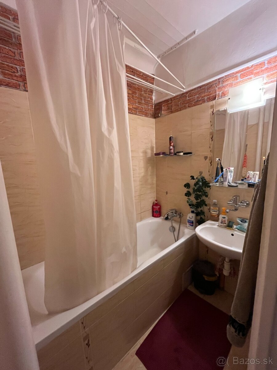 4izbový byt v Ružinove - 2