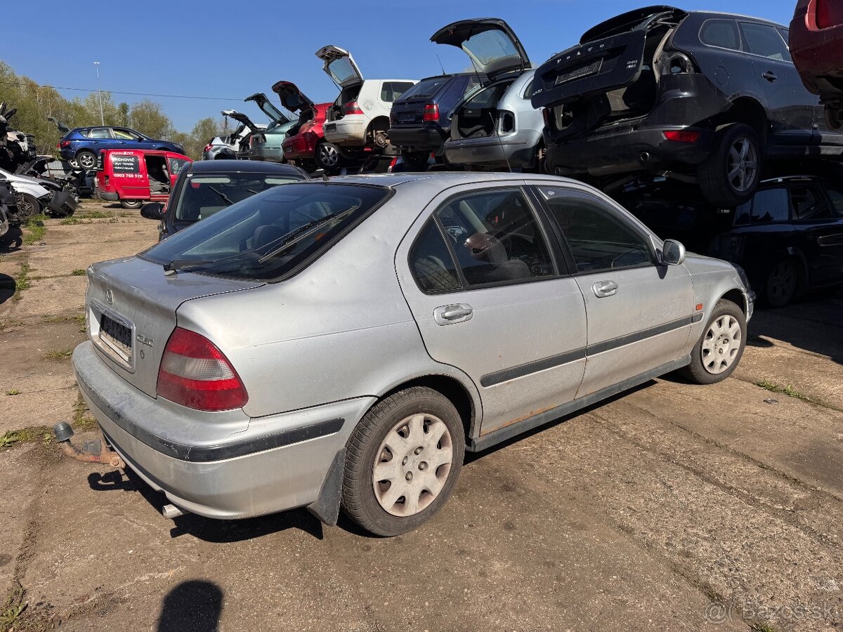 HONDA CIVIC 2000 na náhradné diely - 2