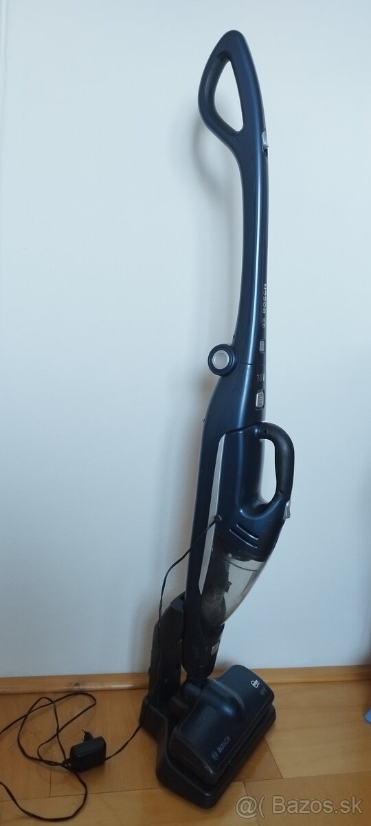 Tyčový vysávač BOSH 18 V - 2