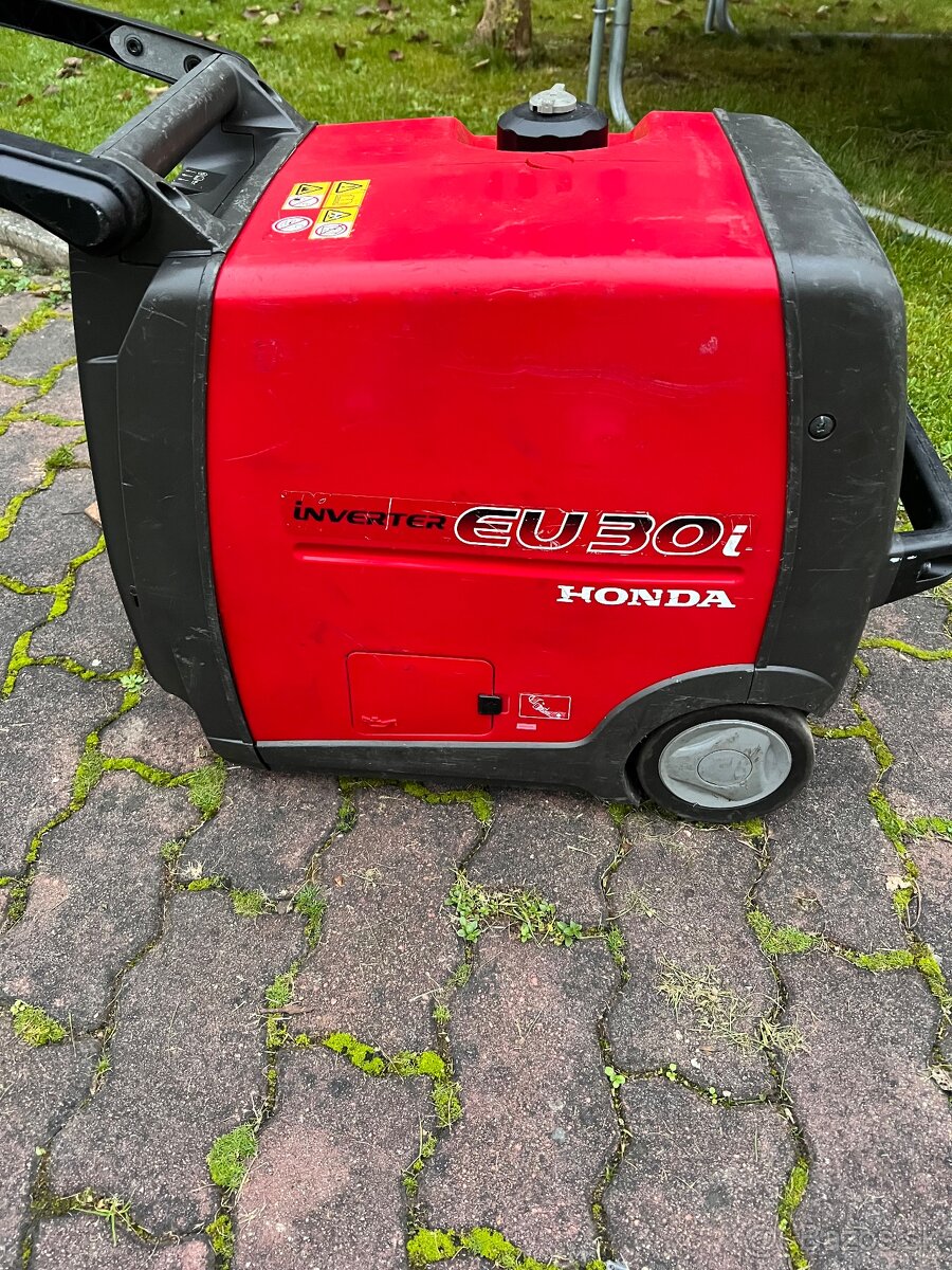 Honda eu 30i velmi tichá kapotovaná elektrocentrála - 2