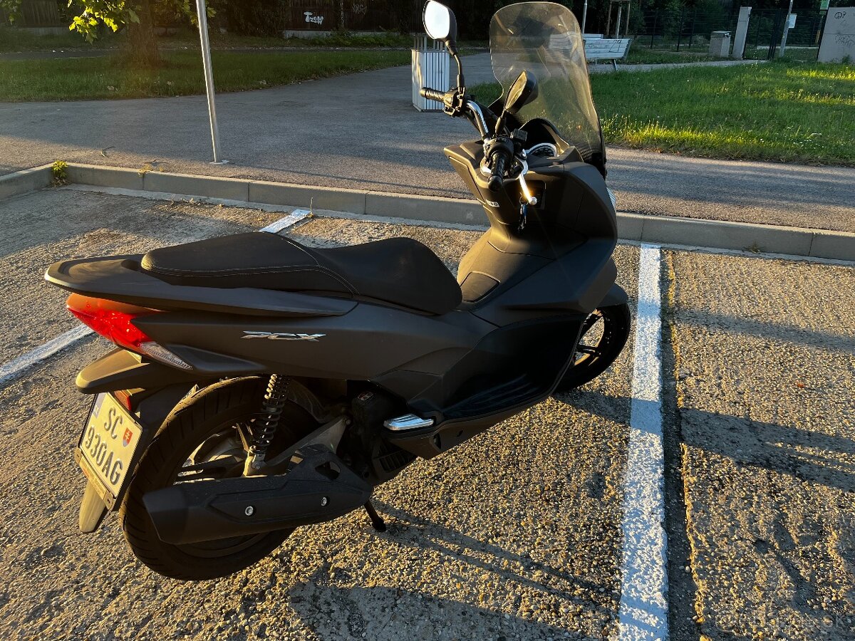 HONDA PCX 125, r. v. 2014 - 2