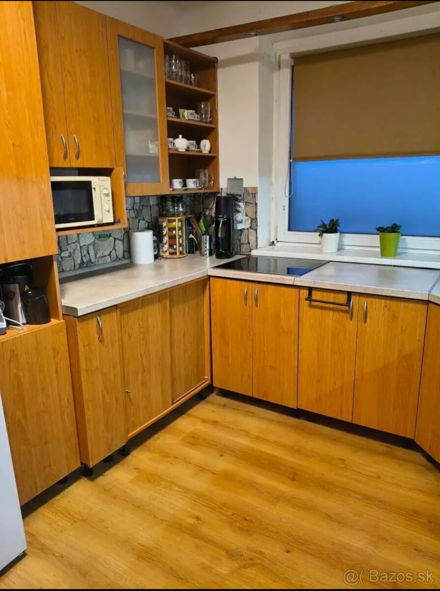 Kuchynská linka - 2