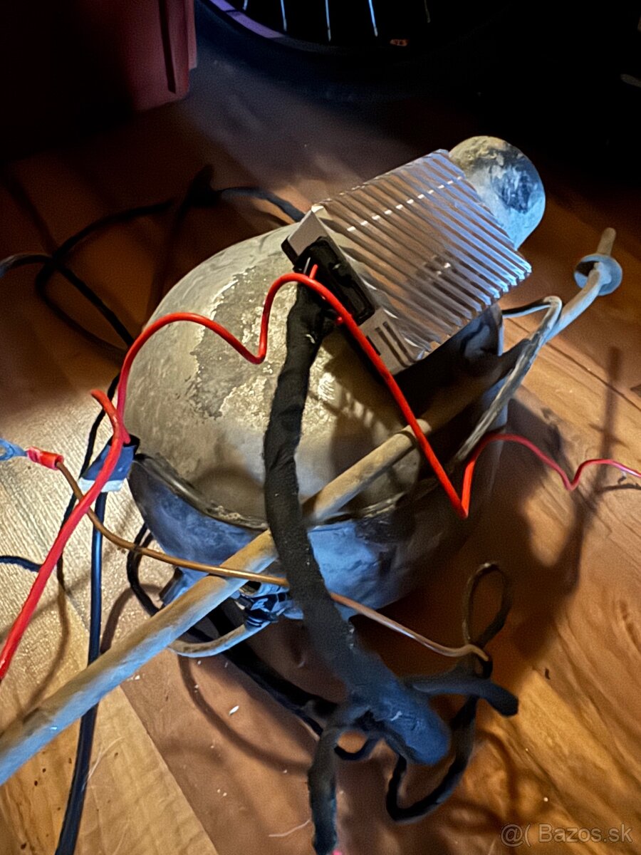 Sourand systém V8 Toyota Land cruiser - 2