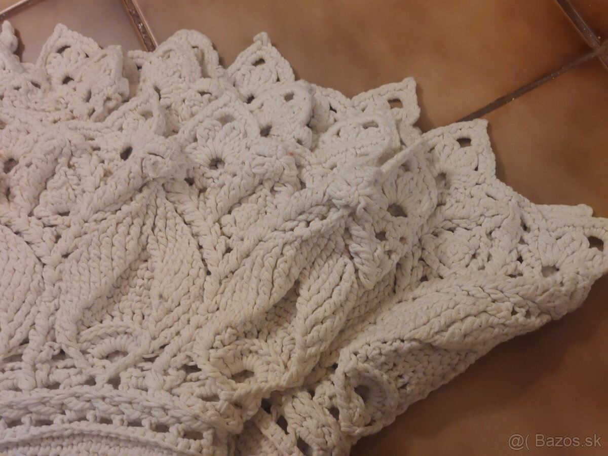 Koberec háčkovaný - 2