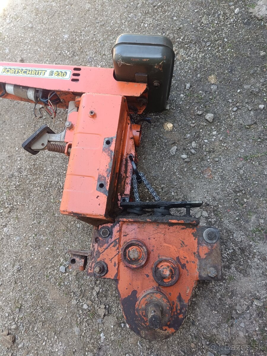 fortschritt E930 - skelet - 2