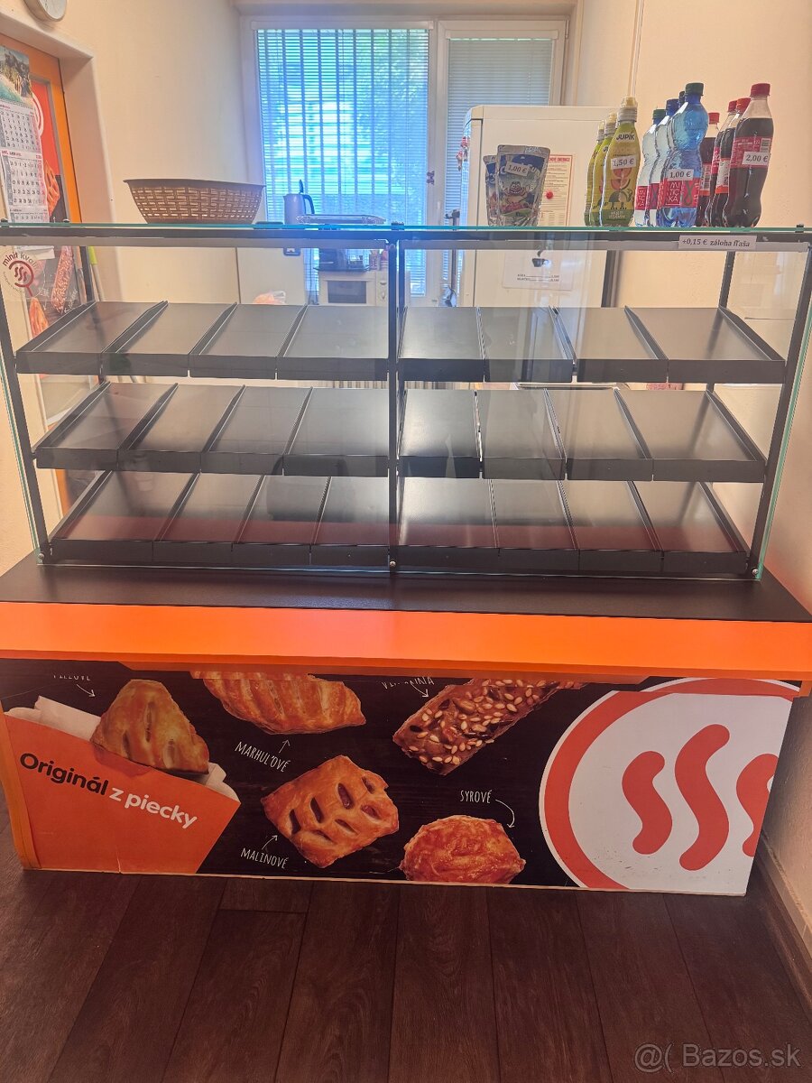 Neutrálna gastro vítrina - 2