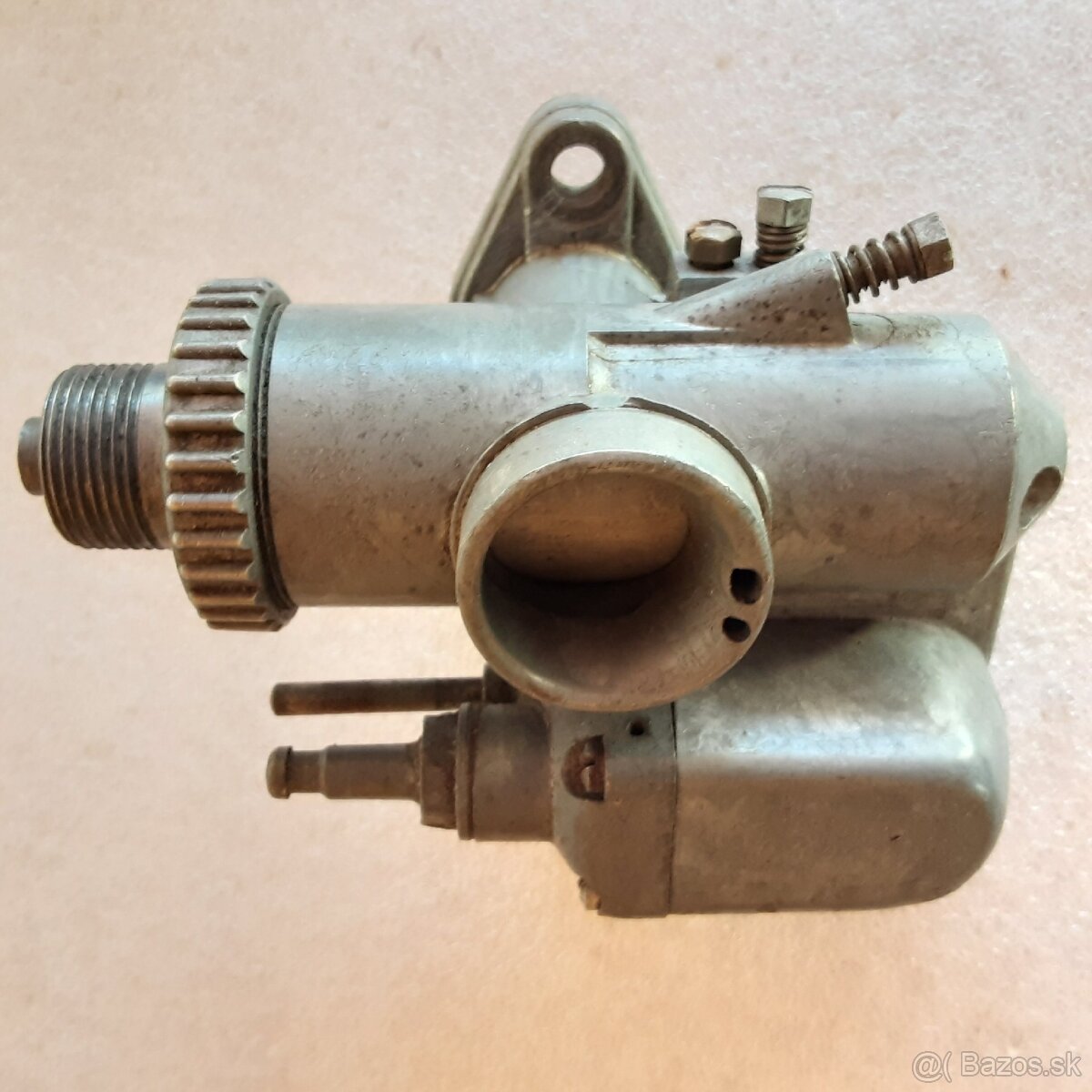 Karburátor Jikov . - 2