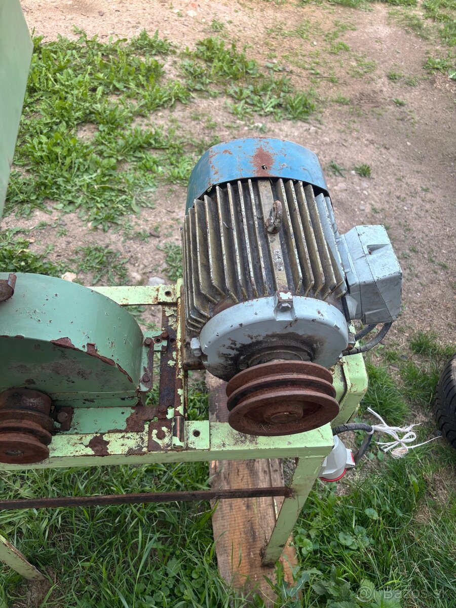 Kladivkový srotovnik - 2