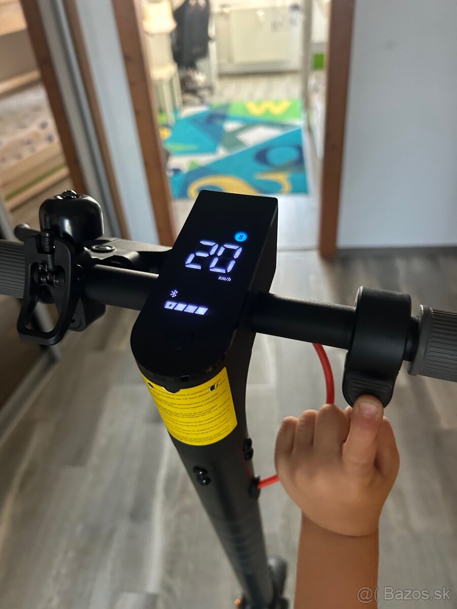 Elektrokolobezka Xiaomi 4 Lite - 2