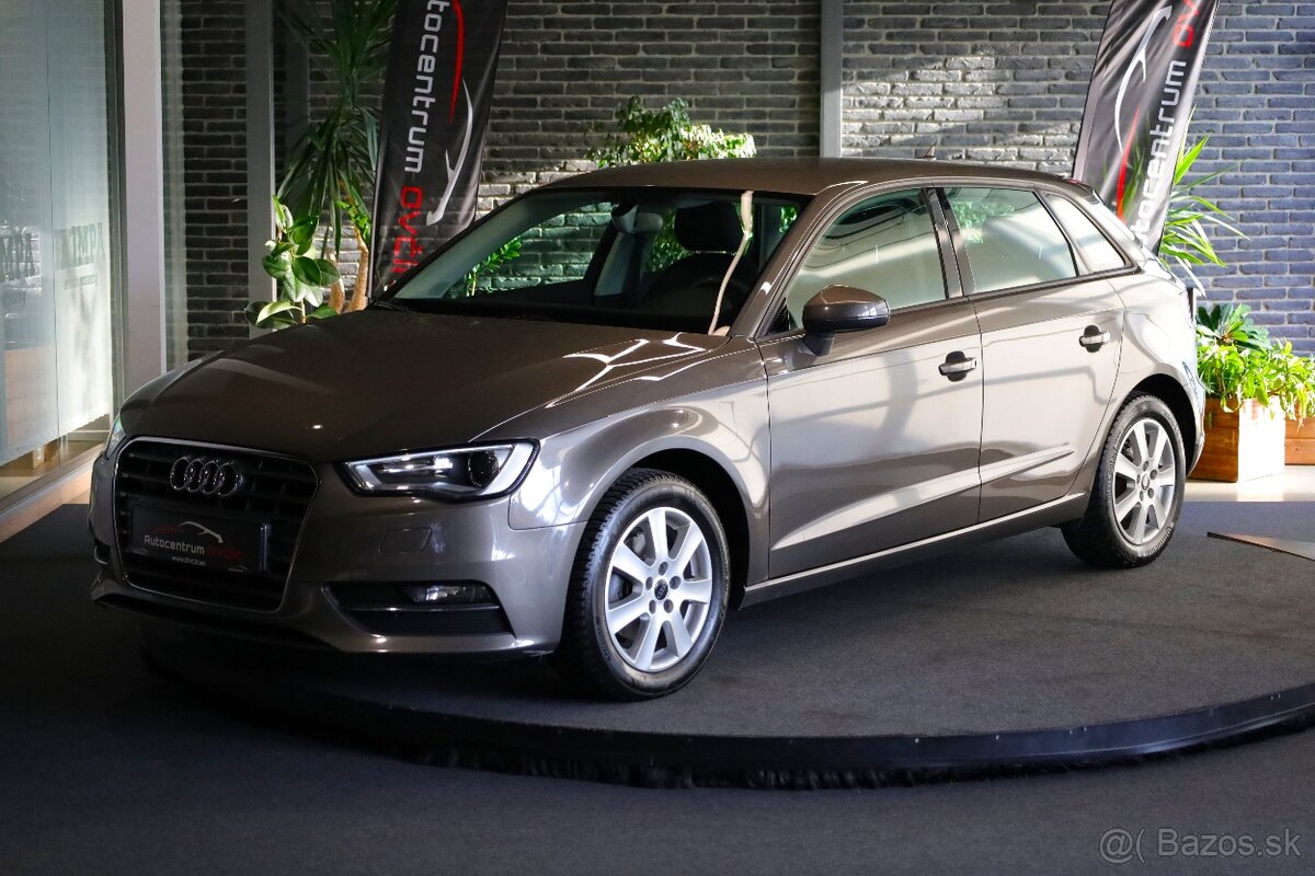 Audi A3 Sportback 1.2 TFSI Attraction - 2