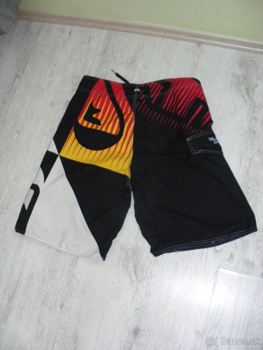 Pánske šortky Quiksilver 32 a 34 - 2