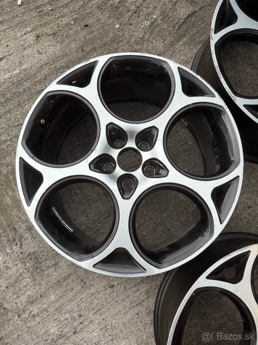 Original alu Alfa Romeo 19” - 2