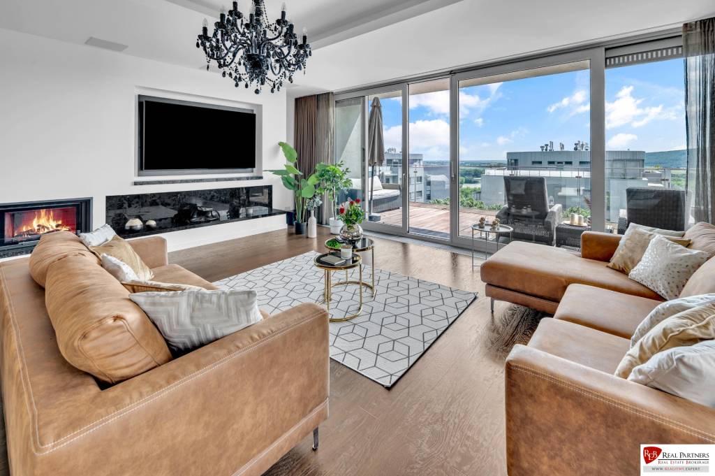 Predaj, Luxusný 4 izbový byt, 180 m2 + 25 m2, Condominium Re - 2