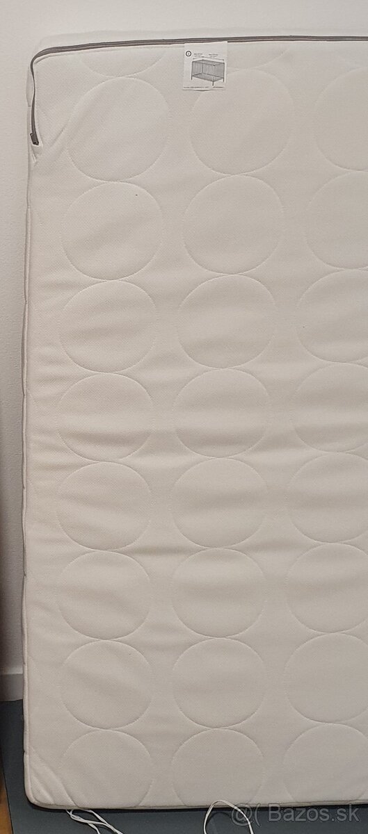 Postieľka + autosedačka - 2