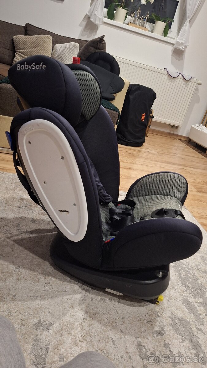 Autosedačka, otočná o 360°, ISOFIX, 9 - 36kg - 2
