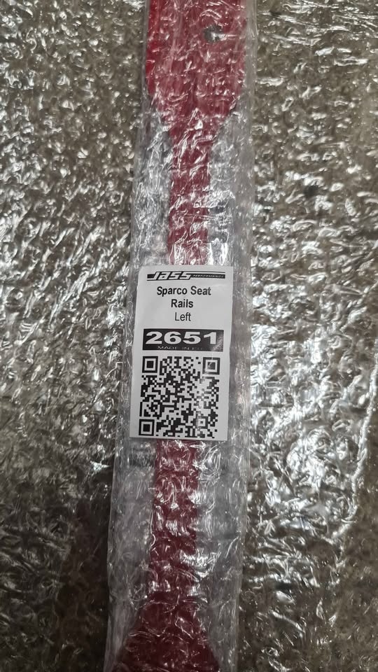 Mazda MX-5 drziaky sedacky Sparco - 2