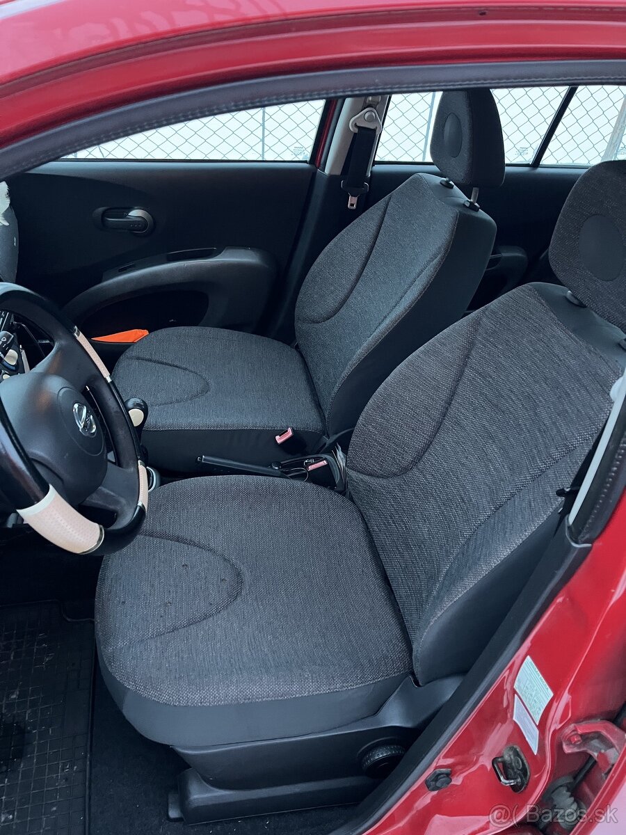 Nissan micra k 12 sedadla - 2