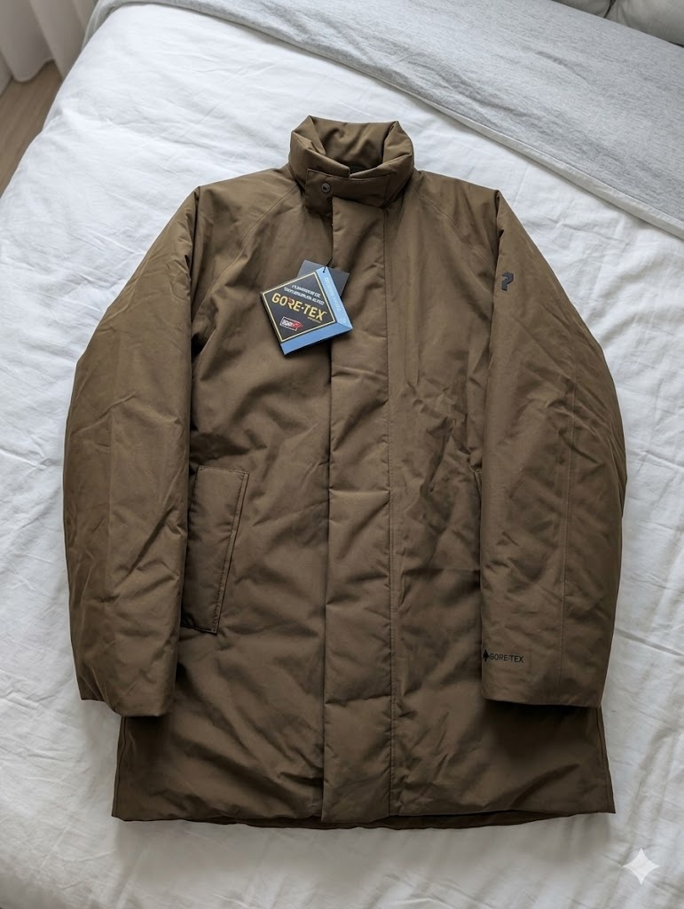 Predám pánsku bundu Peak Performance M Gore-Tex - 2