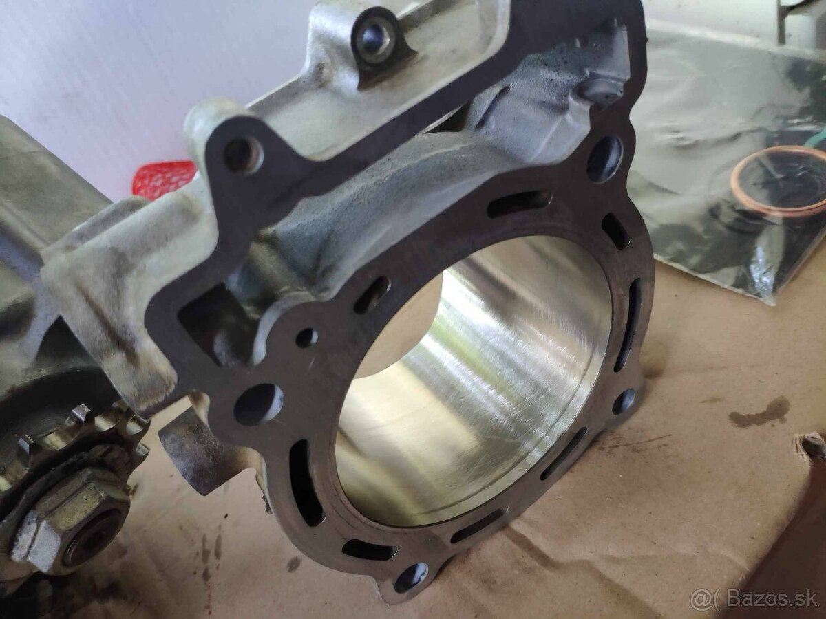 Predám Kawasaki kxf450