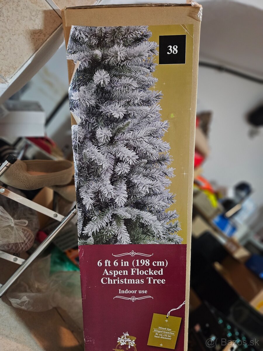 Zasnežený vianočný stromček 198cm - 2