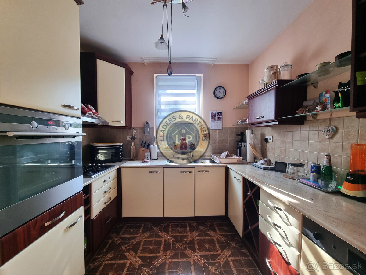 PREDAJ víkendový dom Máriakálnok - 2