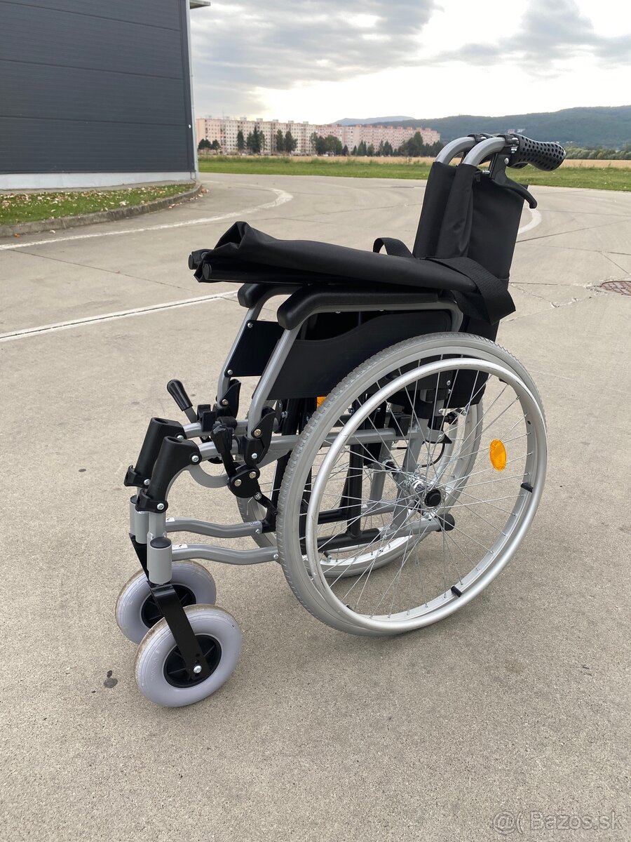 Invalidný vozík značky VITEACARE - 2