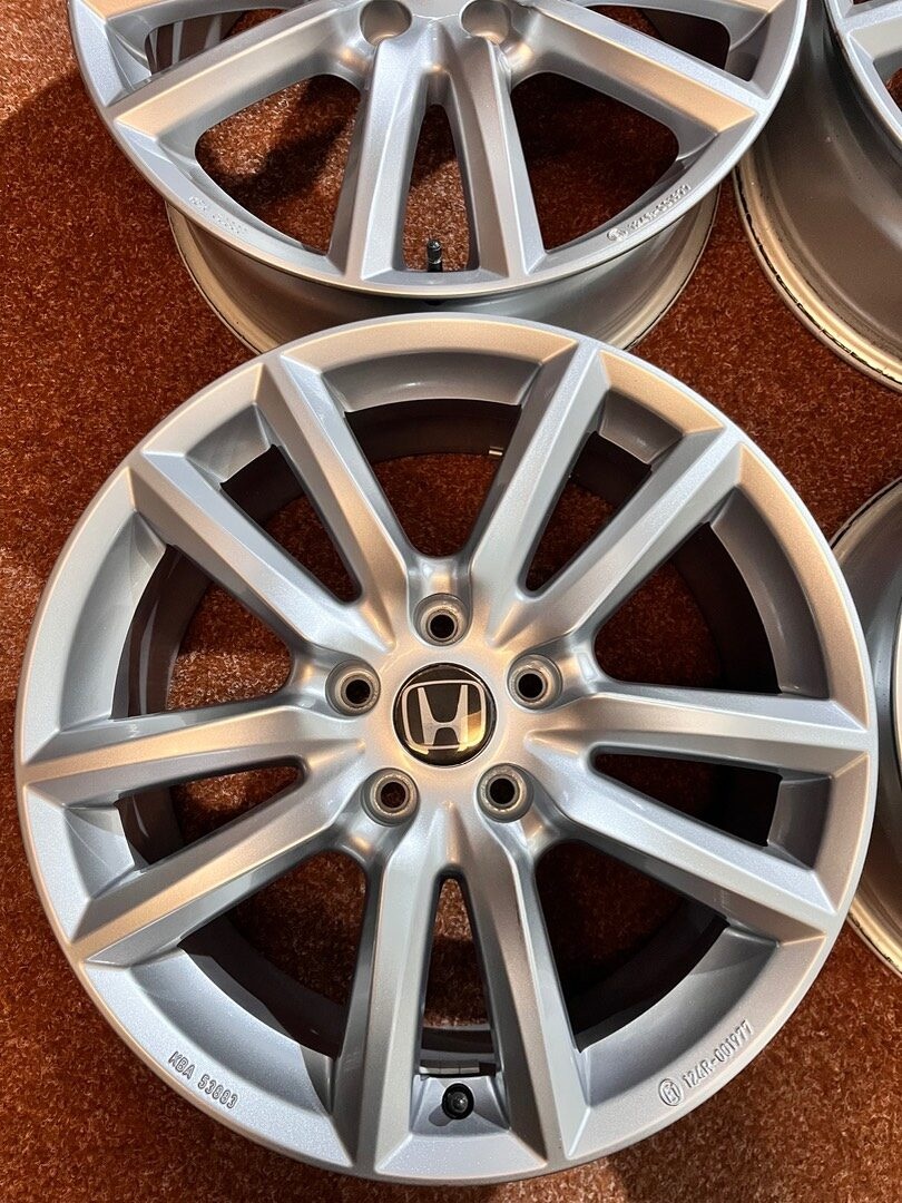 5x114,3 R18 originál disky Honda HRV Civic CRV - ET 55 - 2