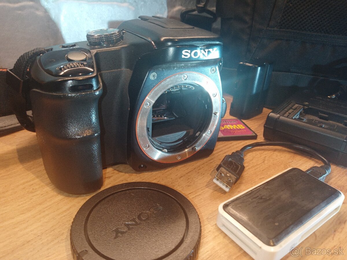 Predám zrkadlovku Sony a100 - 2