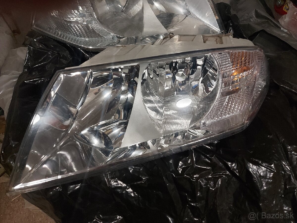 Predan Svetla na 2 Škoda Octavia - 2