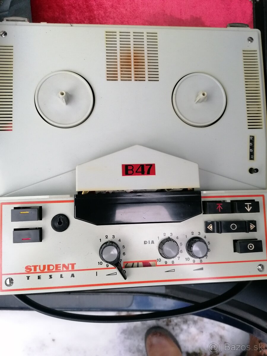 Tesla B4 student - 2