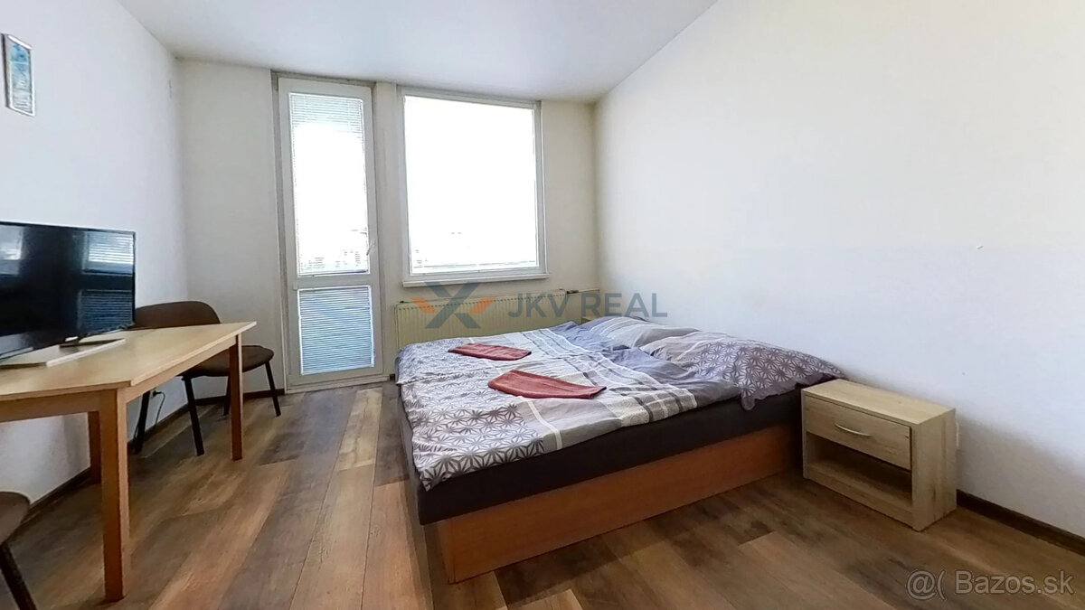 Garsónka na predaj - centrum Prešova - 2