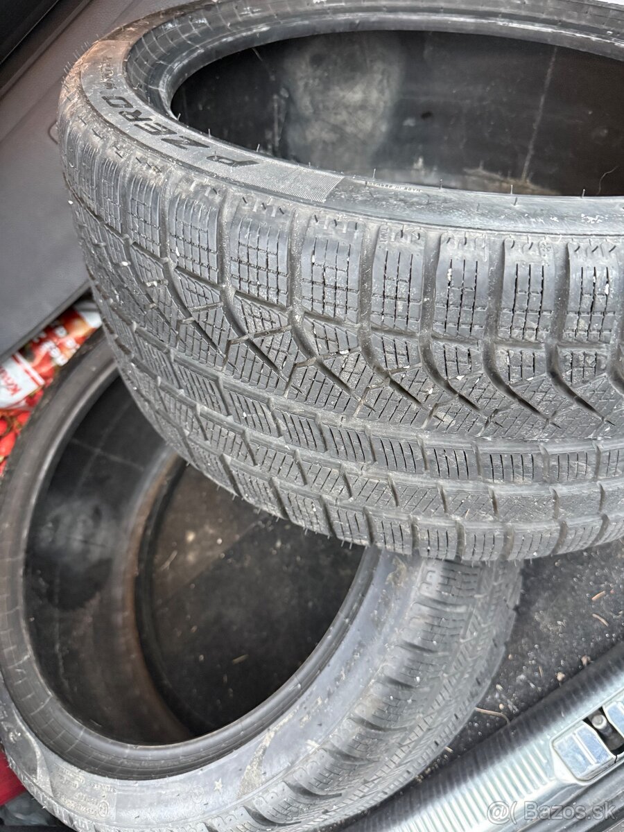 Pirelli P Zero R19 275/35 zimne - 2