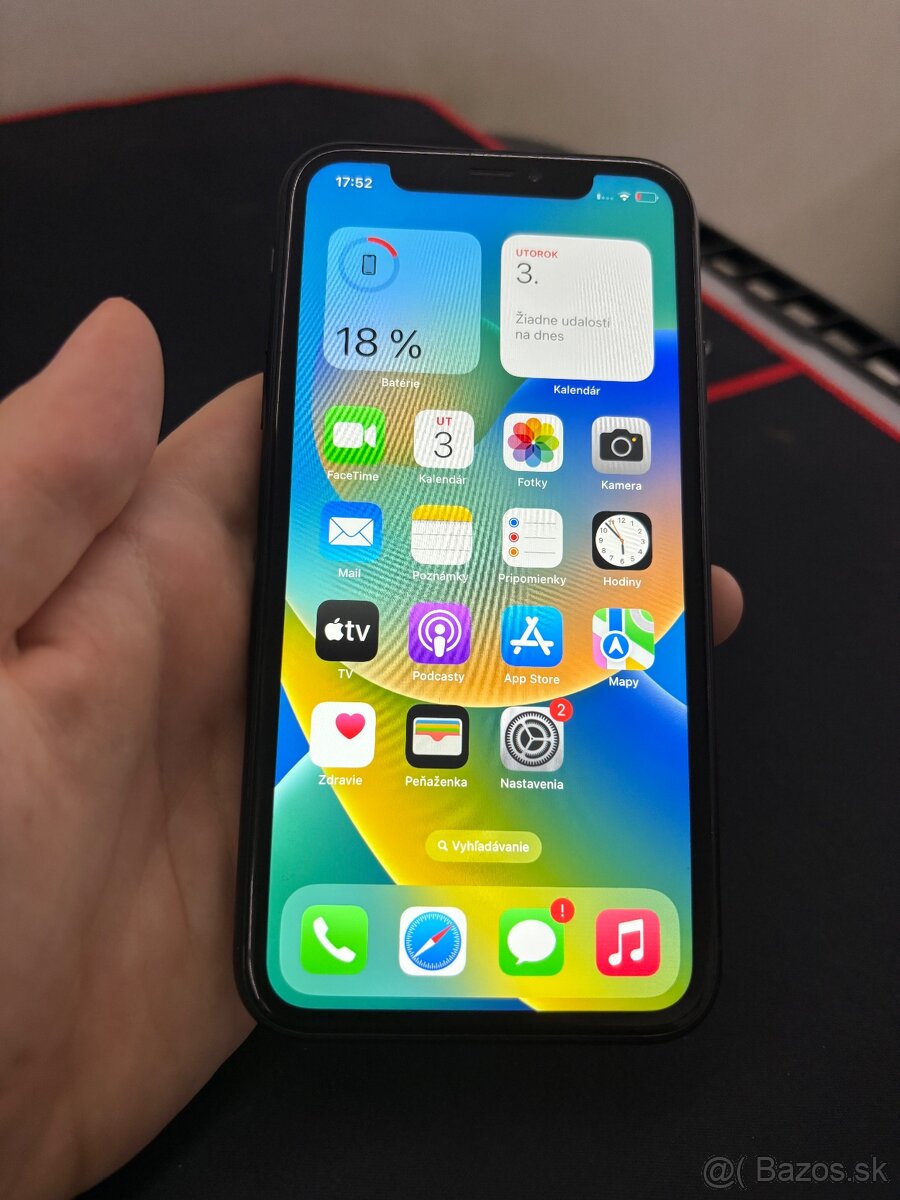 Apple iPhone XR 128GB - Black - 2