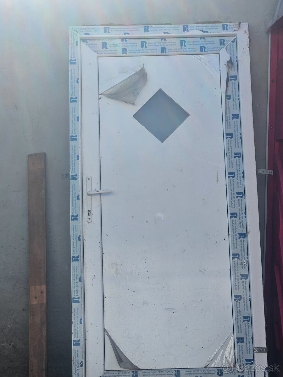 Dvere prave 80 vchodove - 2