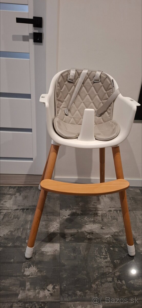 PREDÁM JEDÁLENSKÚ STOLIČKU - 2