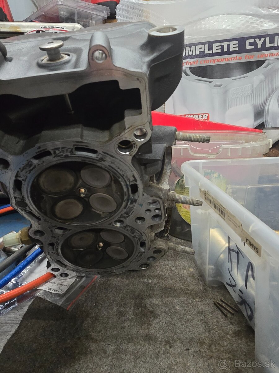 Hlava motoru yamaha mt 07 - 2