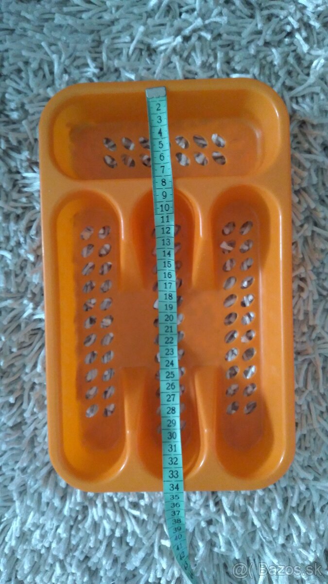 Predám veci do kuchyne,tácky,mixer,diava prostriedky - 2