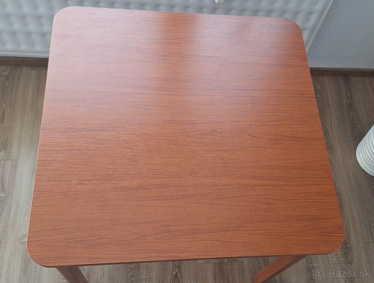 Pekný jedálensky stôl - 2