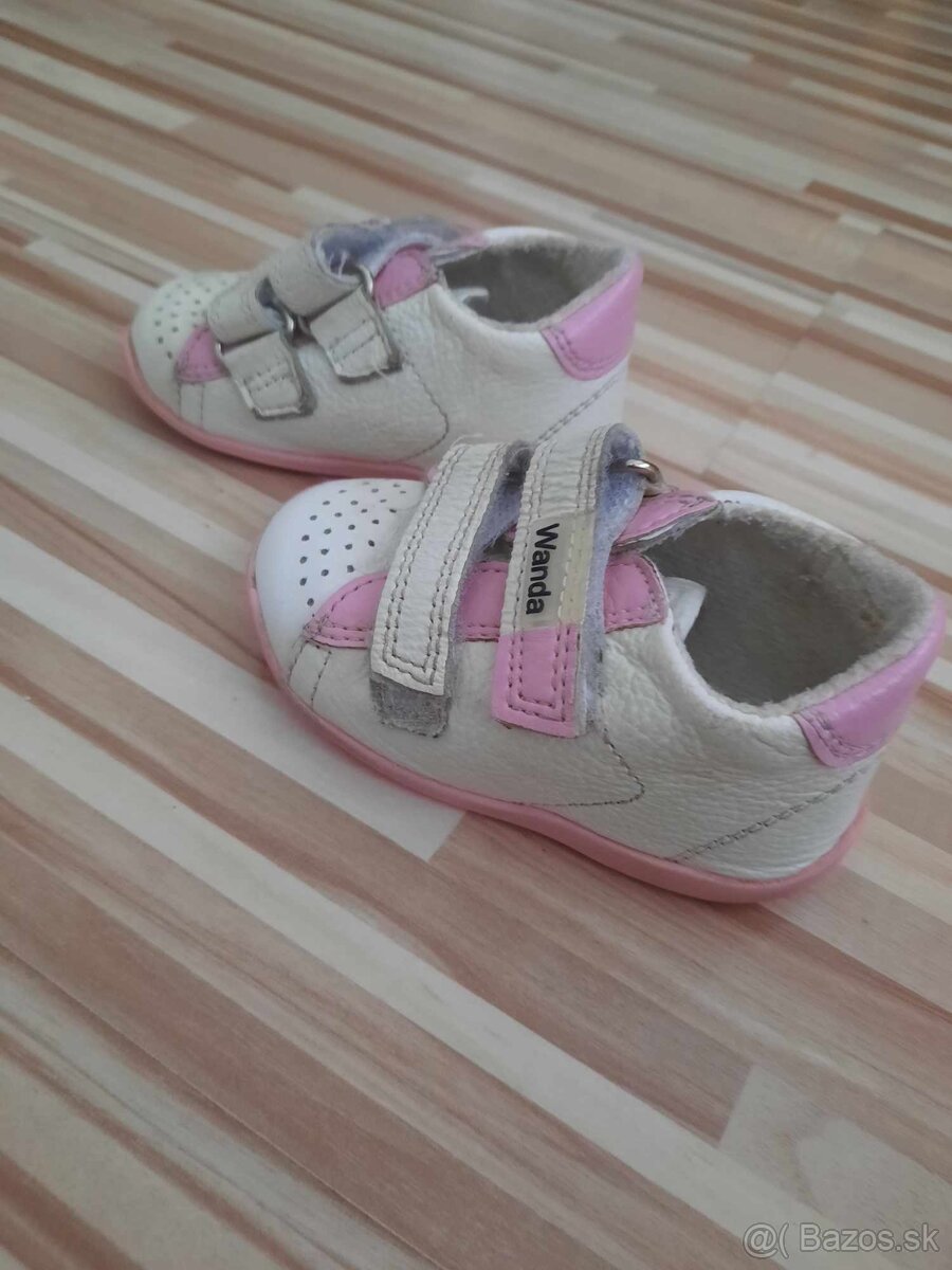 Botasky znacky Wanda velkost 19 - 2
